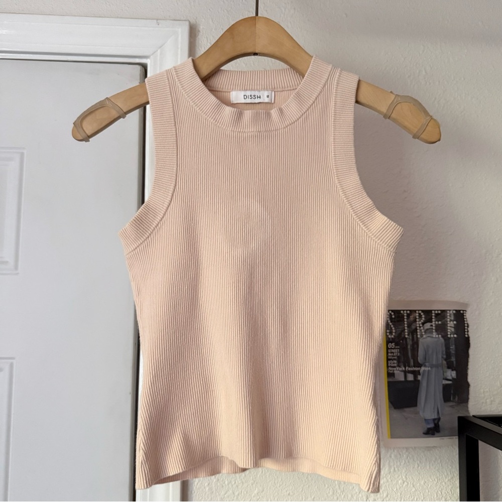 Dissh nude peach cream chunky ribโ ribbed knit cropped tank top